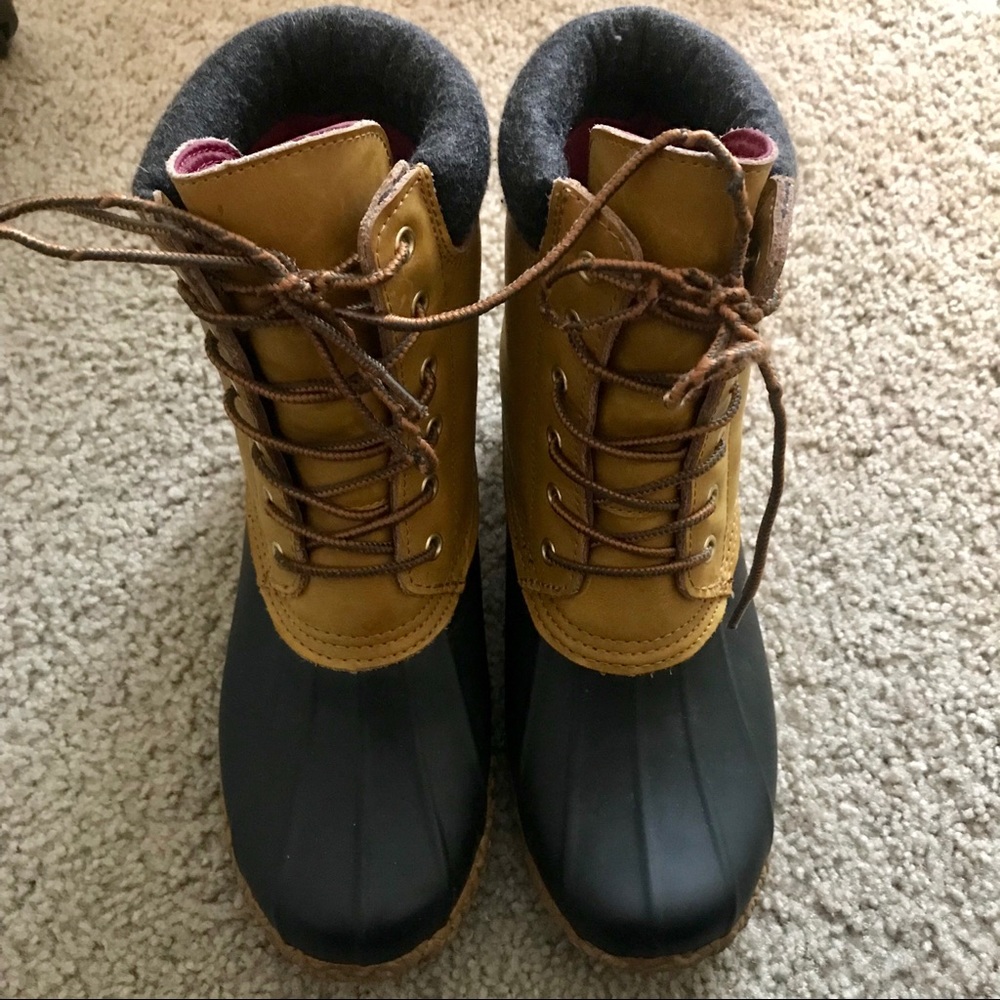 Tommy Hilfiger boots